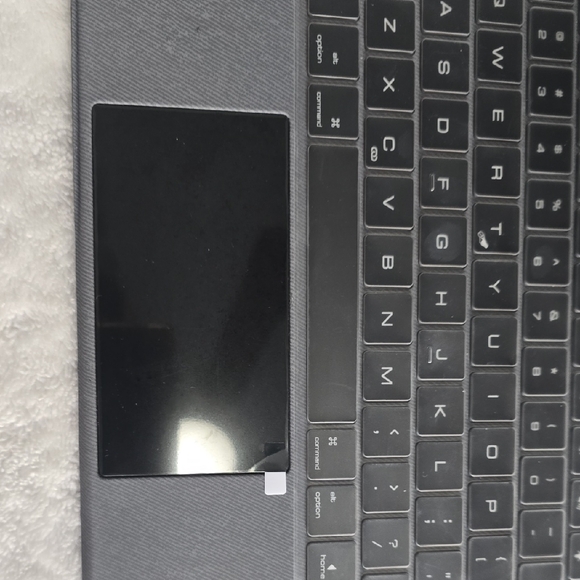 Magnetic Keyboard Case - 12.9" - Picture 8 of 8